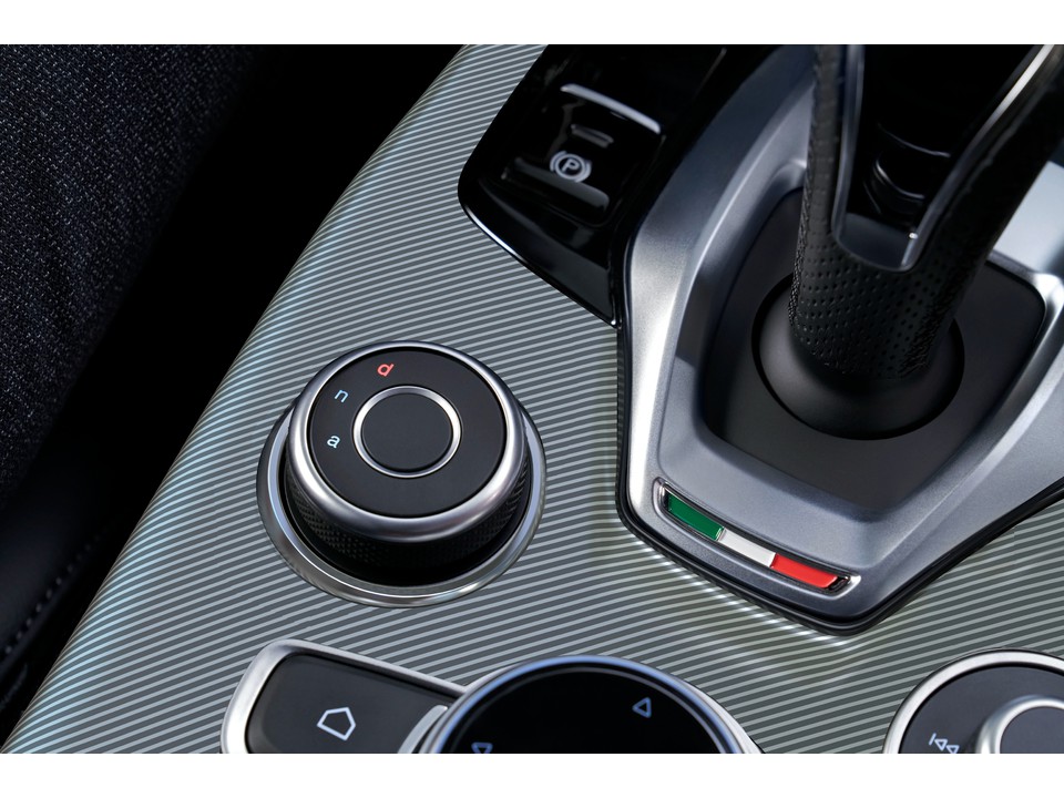 Car Thumbnail 5