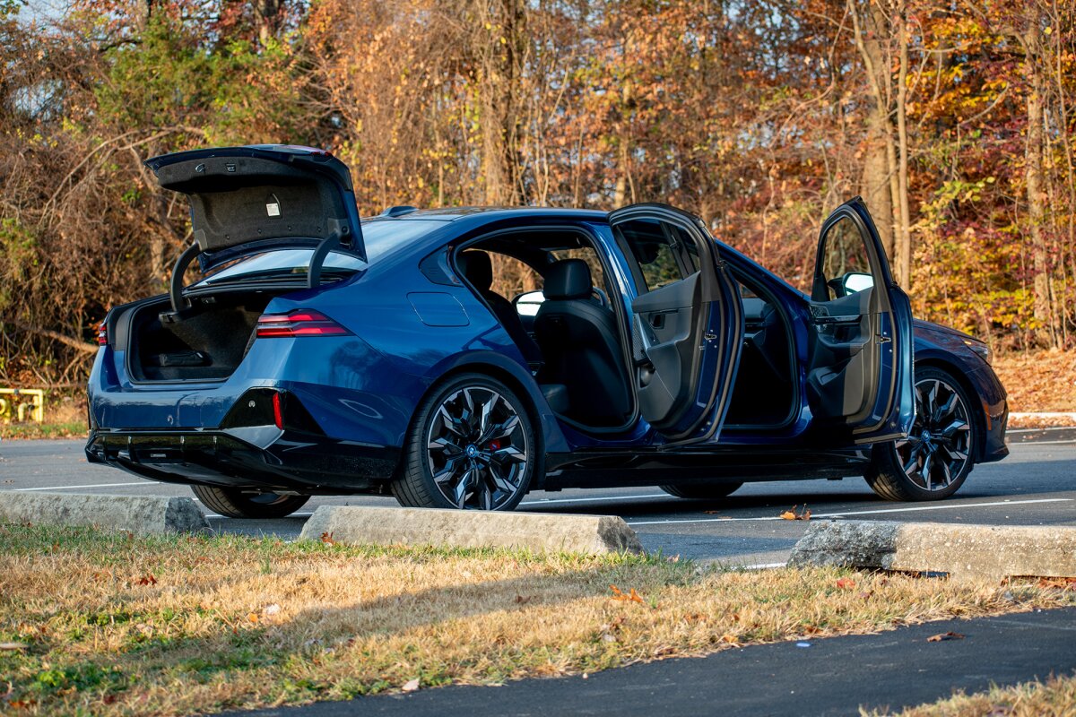 Car Thumbnail 5